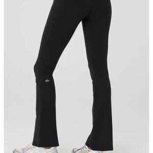 Alo Yoga Airbrush High-Waist 7/8 Bootcut Legging